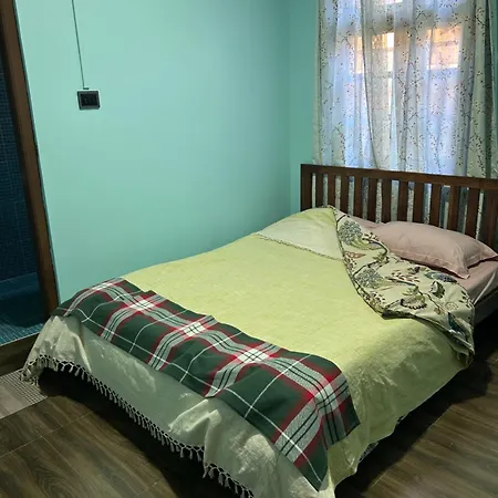 Apple Cherry Pine Green Homestay Shillong Exterior photo