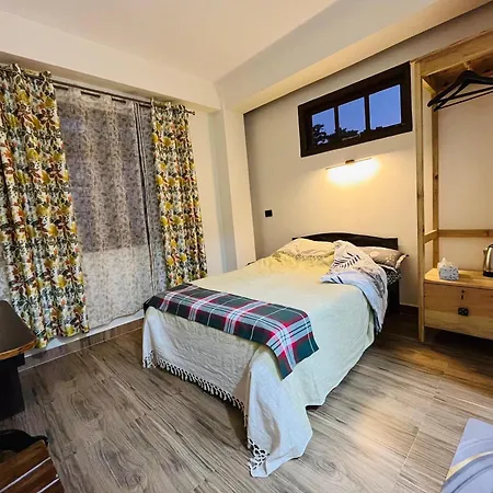Apple Cherry Pine Green Homestay Shillong Exterior photo