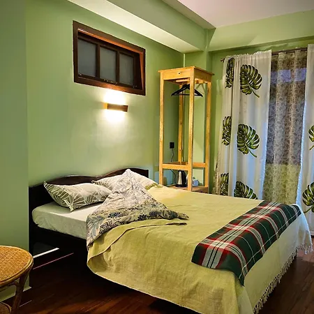 Apple Cherry Pine Green Homestay Shillong Exterior photo